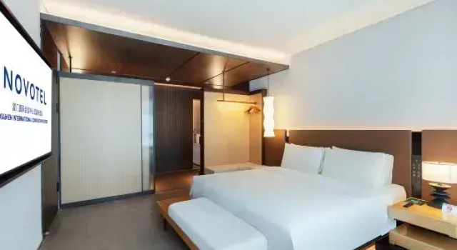 Люкс Novotel Xiamen International Convention Center