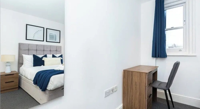Elegant Three-bed Marylebone Flat Near Oxford Circus!, Забронировать Отель Лондон Большой Лондон, рядом с Театр New Diorama
