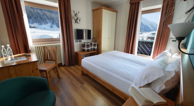 Standard Doppel Zimmer mit Balkon Hotel Primula