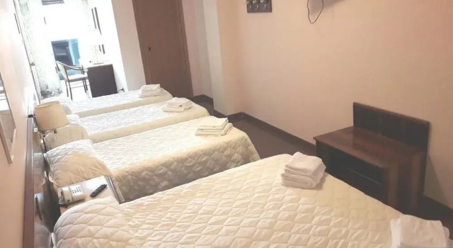 Hotel Antica Quercia, Buchen Sie Hotel Santa Maria a Vico Kampanien