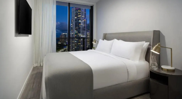Люкс с 2 комнатами с видом на залив The Elser Hotel Miami - An All-Suite Hotel