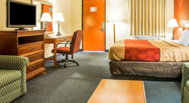 Двухместный номер Standard Red Carpet Inn Norwalk