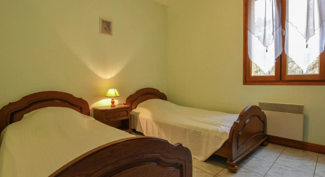 Holiday home with private garden, Buchen Sie Hotel Cazals Lot