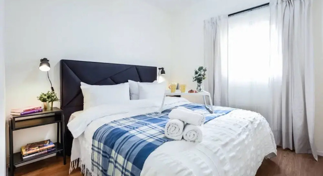 MAMAD - Apt with Balcony In the Heart of TLV
