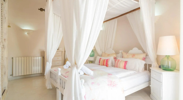 Ideal Property Mallorca - Casa Bel, Book Hotel Costa de los Pinos Majorca