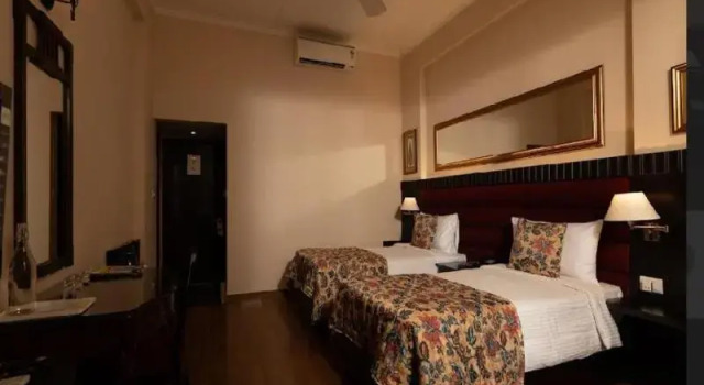 Двухместный номер Standard с балконом и с красивым видом из окна Broadway An Alivaa Collection Hotel, near Connaught Place