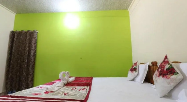 Hotel Rosary House Mavlan, Varaa Hotelli Hotellit Malvan aamiaisella, Aamiainen