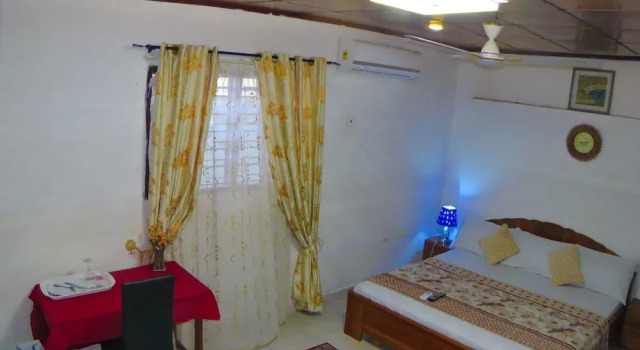St Mary's at hills guest house, Book Pension Weija 