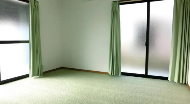 Кровать в общем номере (мужской номер) Guesthouse Famusuton