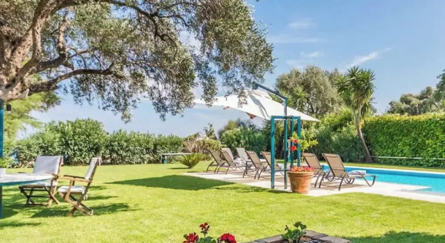 Villa Barbati Beachfront