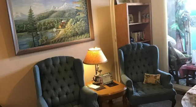 Her Castle Bed and Breakfast