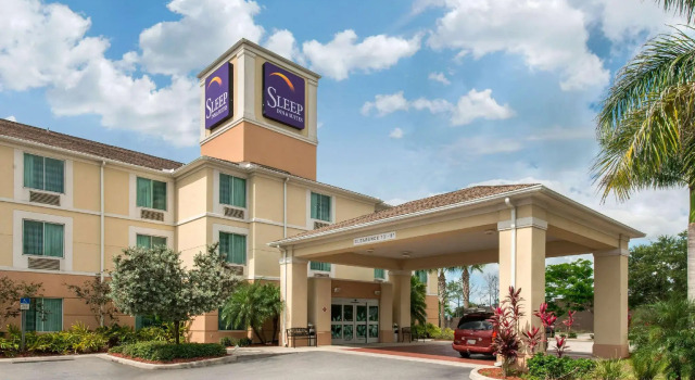 Sleep Inn & Suites Port Charlotte - Punta Gorda