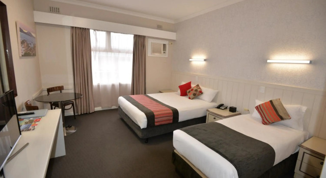 Country Comfort Amity Motel