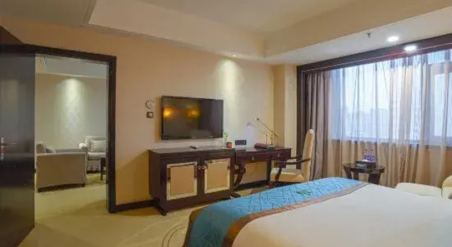 Люкс Superior Zhongzhou International Hotel
