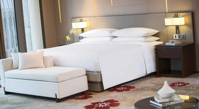 Двухместный клубный номер Standard Renaissance Nanjing Olympic Centre Hotel