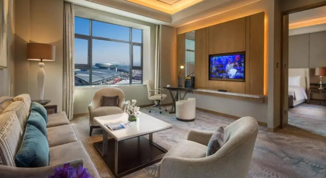 Люкс Deluxe c 1 спальней Lounge Access Hilton Urumqi