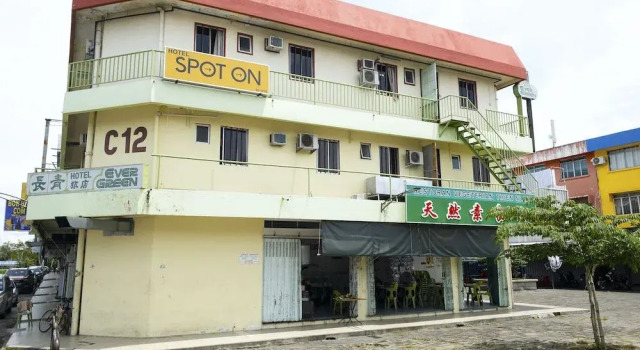SPOT ON 89582 Evergreen Hotel, Prenota Hotel Keningau Sabah