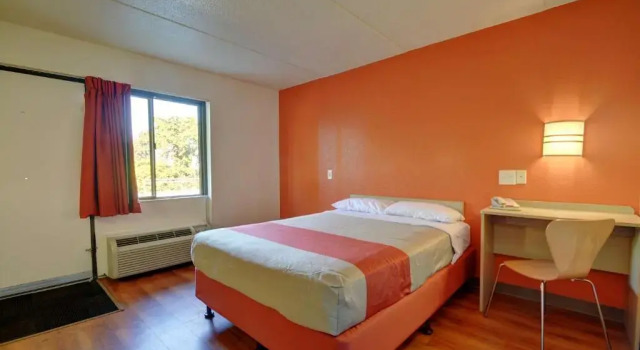 Двухместный номер Standard Motel 6 Chicopee, MA - Springfield