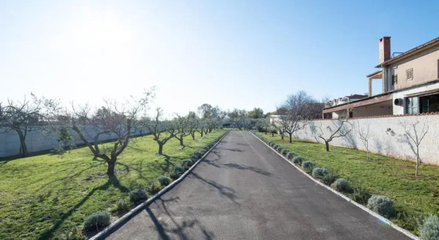 Вилла Olive & Lavender villa with pool