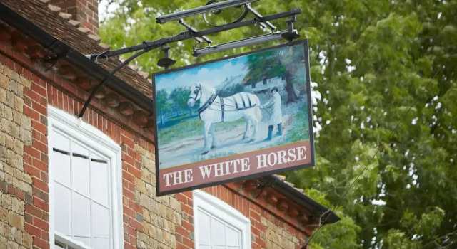 The White Horse Inn, Забронировать Гостевой дом Пулборо South Downs