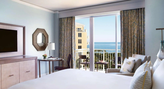 Double room with balcony and Partial Ocean View Ritz-Carlton Key Biscayne Miami