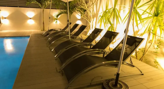Beachcove No 6, Rezerwuj Hotel Hotele w Pereybere z basenem, Basen