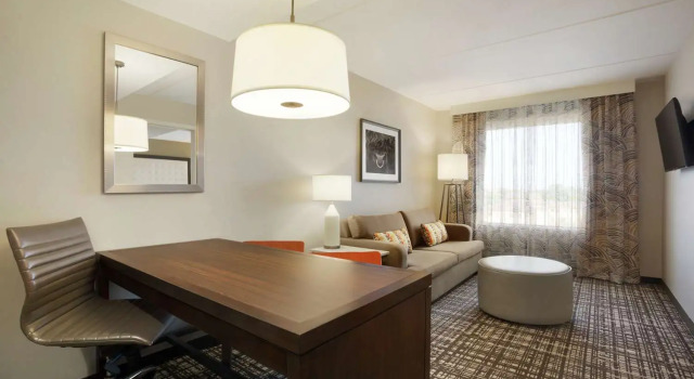 Люкс с 2 комнатами Embassy Suites Oklahoma City Downtown/Medical Center