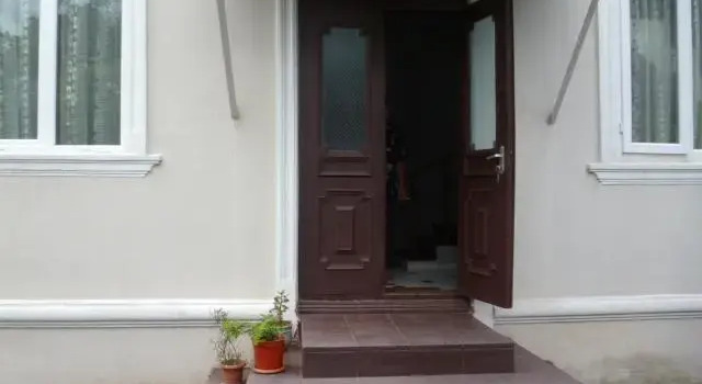 Irakli Guest House, Book Guesthouse Makhinjauri 