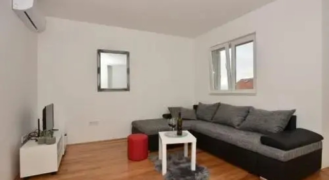 Apartment Anna A2+2, Забронировать Апартаменты/квартира Отели Макарска с парковкой, Парковка