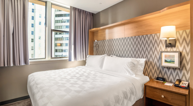 Holiday Inn Columbia - Downtown by IHG, Забронировать Отель Отели Колумбии с завтраком, рядом с Католическая церковь Святого Петра, Завтраки