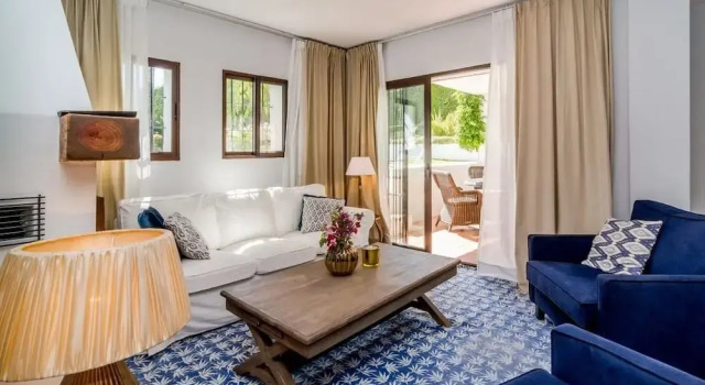 Apartment La Cascada - Roomservice, Book Lejlighed Nueva Andalucia Andalusien