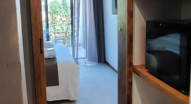 Семейный номер Standard с балконом и с видом на сад Helios Beach Hotel & Bungalows
