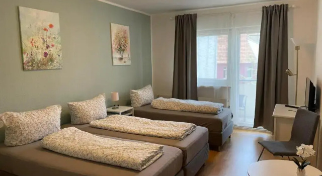 TOP LAGE 2 Zimmerwohnung mit Balkon und bester Aussicht in OG 2 links