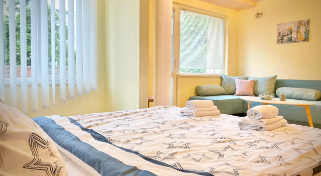 Sunny Central Apartment with TV & Wi-Fi, Rezervovat Apartmán Hotely v Stara Zagora s parkováním, Parkování