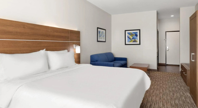 Holiday Inn Express Hotel & Suites Graham by IHG