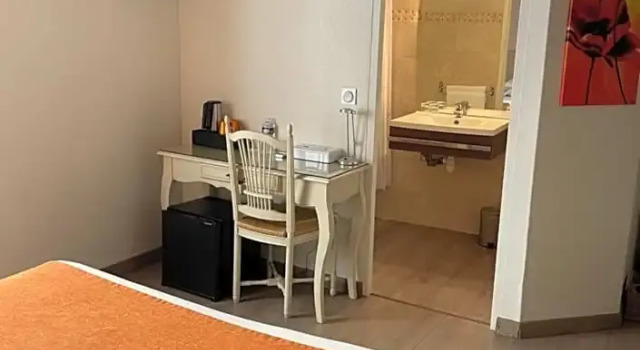 Номер Classic Hôtel Le Médiéval Palais des Papes