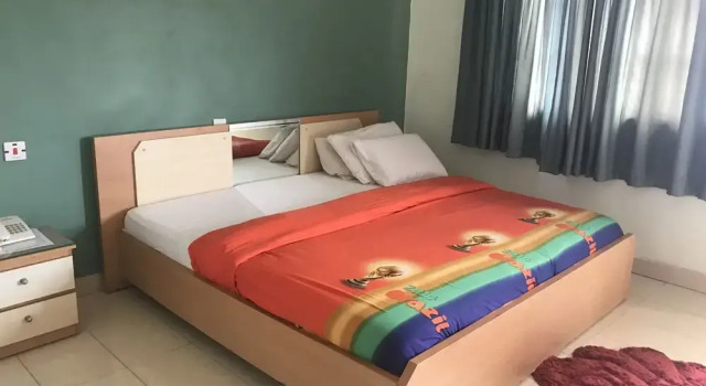 Meadway Luxury Hotels