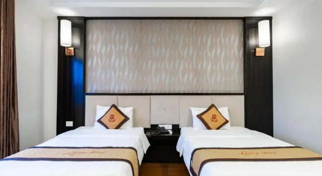 Двухместный номер Standard LUXURY HOTEL