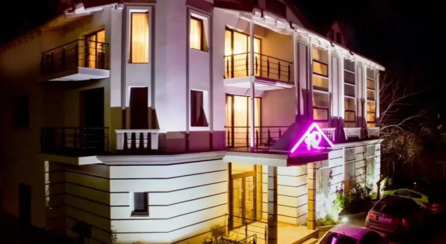 Romantic Boutique Hotel, Rezerwuj Boutique Hotel Hotele w Carpathians - Romania z parkingiem, Parking