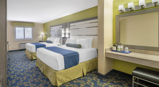 Четырёхместный номер Standard Best Western Antelope Inn & Suites