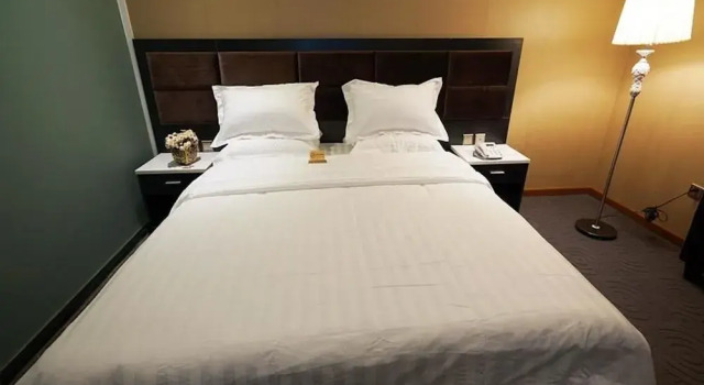 Aifei Hotel (Chongqing Paradise Walk One), Забронировать Отель Отели Чунцин с парковкой, рядом с Станция метро Daping, Парковка