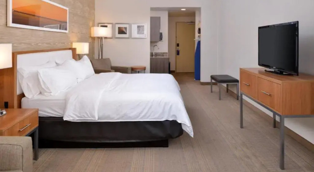 Люкс с балконом Holiday Inn Express Pocatello by IHG