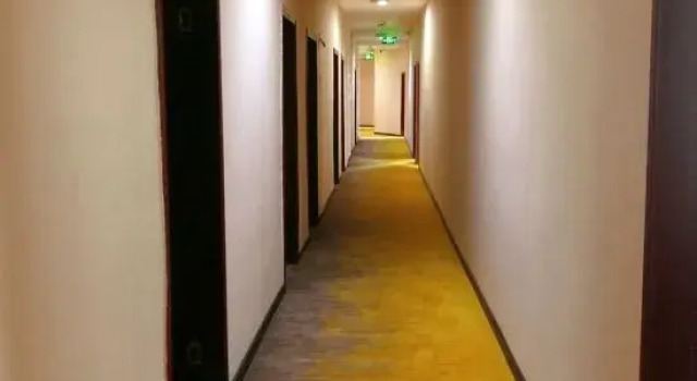 Yuechi Fuya Hotel