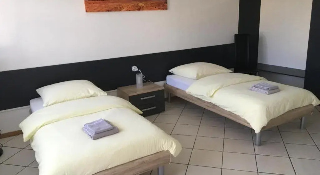 Studio Lora RM 1221, Book Hotel Saint-Louis 