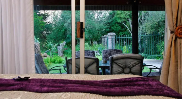 Номер Standard Country Park Guest House - Muldersdrift