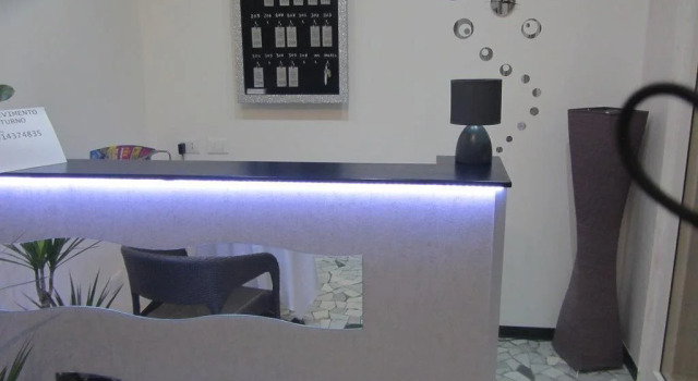 Easy Hotel