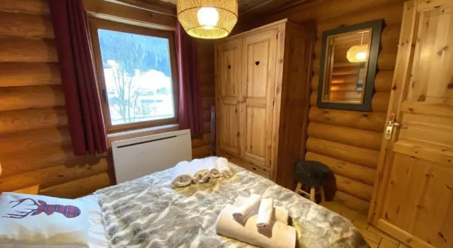 Chalet in La Bresse With Hot Tub & Mountain Views, Забронировать Шале Виллы Вогезы, Вилла