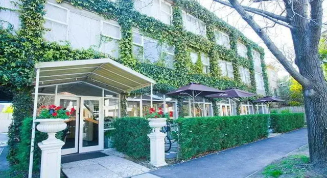 The Albany Hotel, Varaa Hotelli South Yarra 