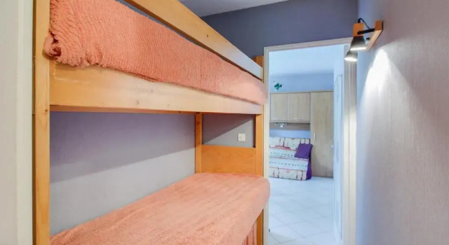 Studio Cauterets, 1 pièce, 4 personnes - FR-1-401-48, Rezervasyon Daire Pyrenees National Park otoparklı oteller, Otopark