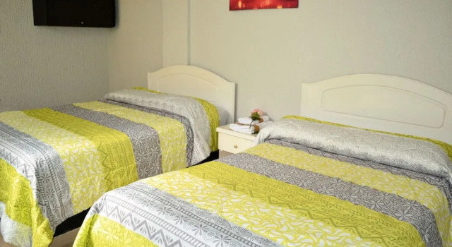 Hostal Brilliant, Book Hotel Cheap Hotels in Sierra